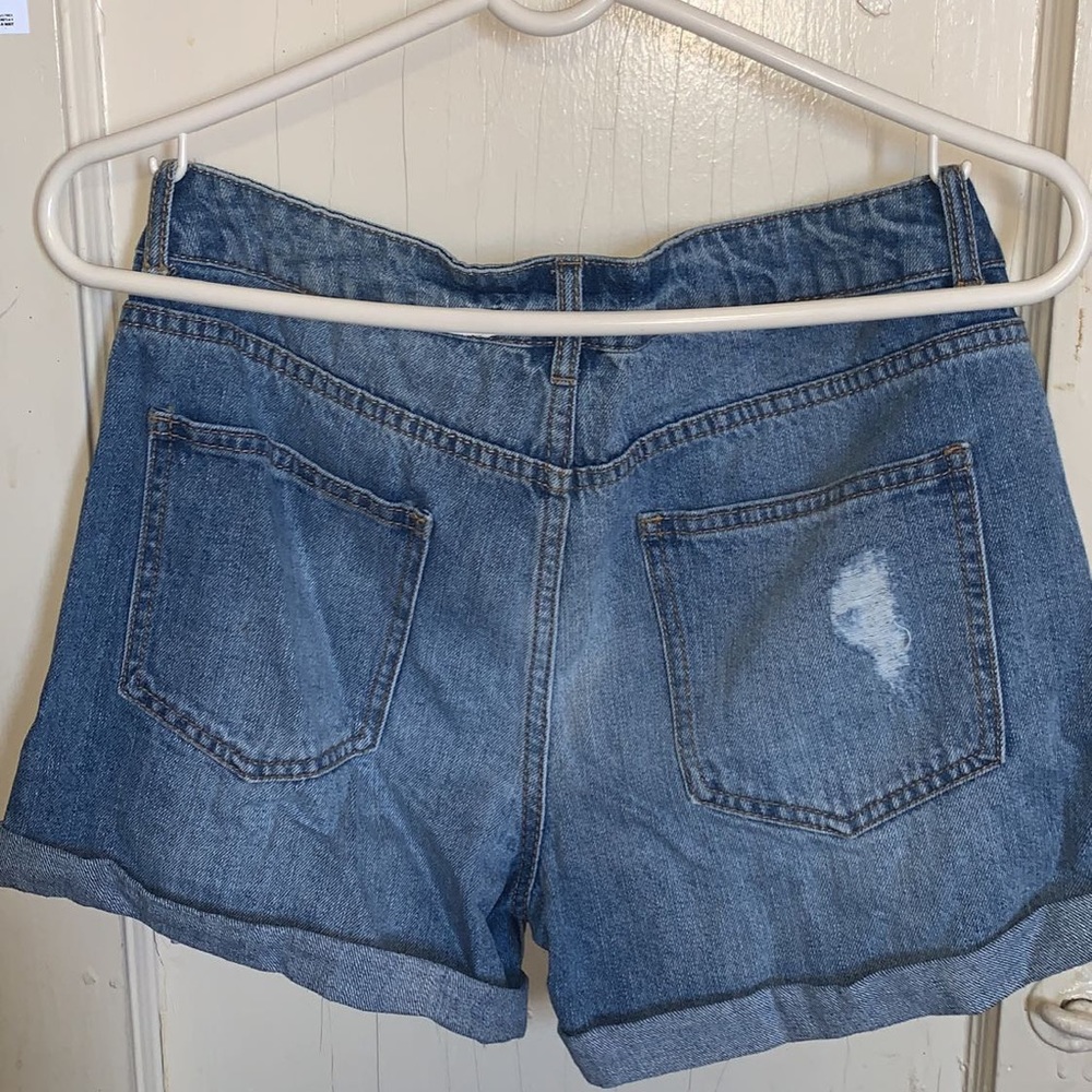 Forever21 Ripped Shorts - Picture 2 of 3